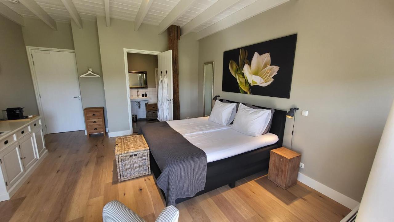 The Barnyard Bed & Breakfast Balinge Exterior photo